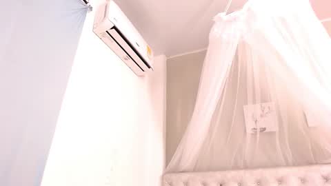 Snapshot of cherrycoloured chatting on January 10, 12:38 am Anna online show from January 10, 12:38 am