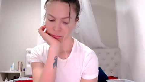 Snapshot of cherrycoloured chatting on January 30, 11:13 pm Anna online show from January 30, 11:13 pm