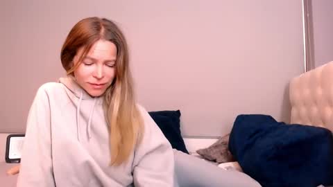 Snapshot of cherrycoloured chatting on October 20, 4:51 pm Anna online show from October 20, 4:51 pm