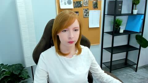 Snapshot of cherrycrushlove chatting on May 6, 6:30 am cherrycrushlove online show from May 6, 6:30 am