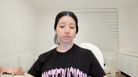 cherrycute666 online show from April 10, 3:34 am