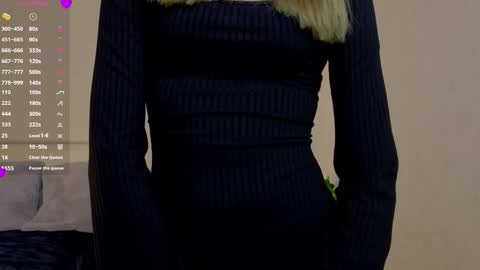 Loise online show from March 13, 5:08 pm