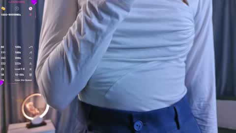 Loise online show from March 24, 5:18 pm