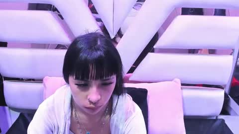 Snapshot of cherrysweetl_ chatting on June 10, 12:59 pm cherrysweetl_ online show from June 10, 12:59 pm