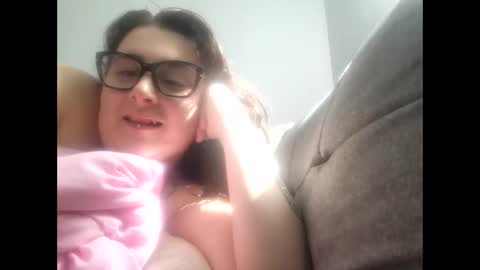 Snapshot of cherryvibe_xxx chatting on April 27, 3:32 pm CherryVibe xxx online show from April 27, 3:32 pm