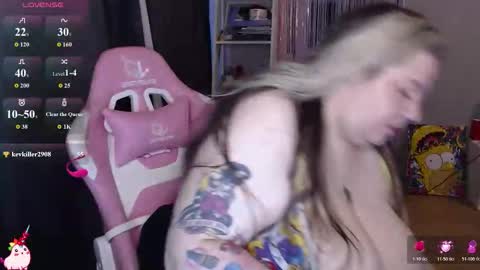 Snapshot of cherryxgirlll chatting on May 4, 2:07 am CherryXGirlll online show from May 4, 2:07 am