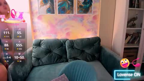 Snapshot of chery_dream chatting on October 3, 10:23 am Brianna online show from October 3, 10:23 am