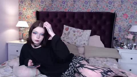 amelia online show from December 13, 4:27 pm