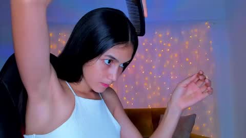 Cheryl online show from December 17, 7:37 pm