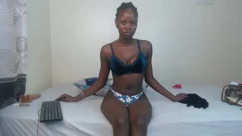 Snapshot of chessybee chatting on January 18, 8:34 pm chessybee online show from January 18, 8:34 pm