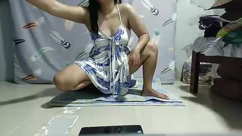 chewyberries online show from April 8, 1:16 am