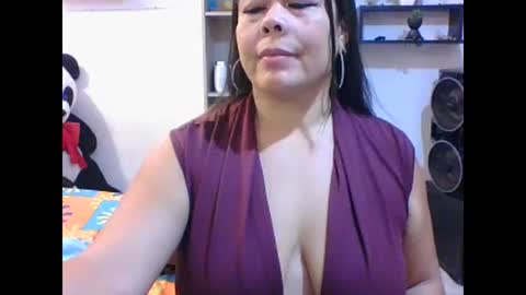 Snapshot of chiarafioree chatting on January 17, 4:57 pm ChiaraFioree online show from January 17, 4:57 pm