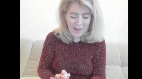 Snapshot of chicafortuna chatting on October 13, 3:06 am NBFG online show from October 13, 3:06 am