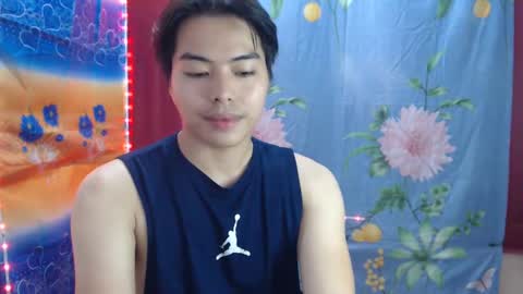 Snapshot of chicago_west chatting on January 23, 12:19 pm Ask me online show from January 23, 12:19 pm