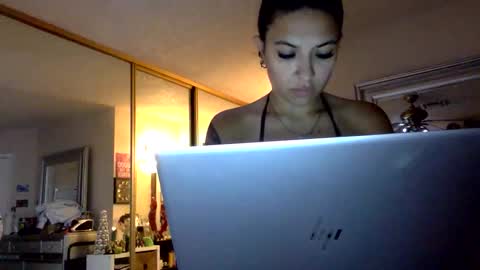 chicagobabe312 online show from April 15, 6:42 am