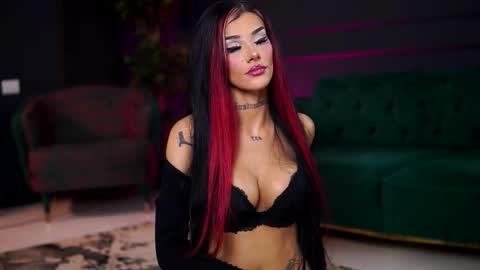 Snapshot of chicaora chatting on September 8, 9:25 pm Cami online show from September 8, 9:25 pm