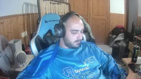 chicomallorca96 online show from February 17, 6:48 pm