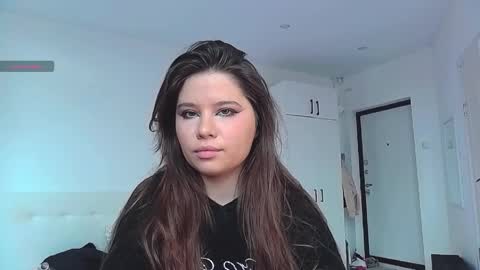 chiculya online show from April 4, 12:13 pm