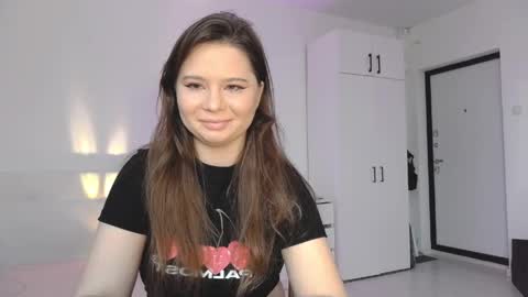 chiculya online show from April 8, 9:31 am