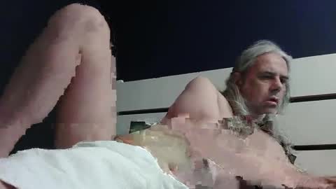 chiguitar online show from December 8, 2:52 pm