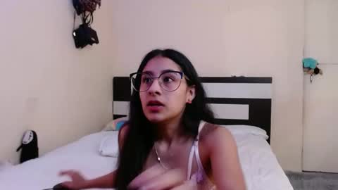 Snapshot of chikandela chatting on December 20, 11:16 pm Valentina online show from December 20, 11:16 pm