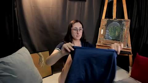 Nina   online show from May 23, 5:39 pm