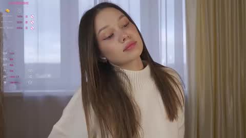 Snapshot of chillgirlll chatting on October 26, 5:24 am Nicole online show from October 26, 5:24 am