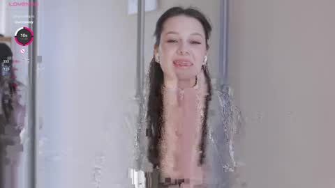 Nicole online show from March 22, 5:33 am