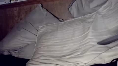 Chilling online show from September 21, 2:35 am