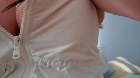 yoursensualparadise online show from July 17, 10:00 am