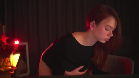 chillwithstacy online show from December 17, 10:49 pm