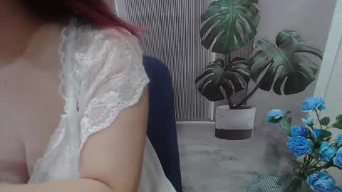 Snapshot of chillylove chatting on September 23, 3:31 am Jani online show from September 23, 3:31 am