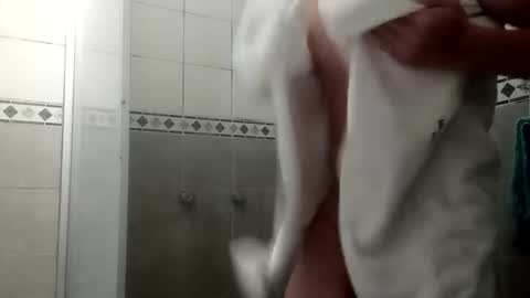 Snapshot of chispahot69 chatting on November 19, 6:24 am chispahot69 online show from November 19, 6:24 am