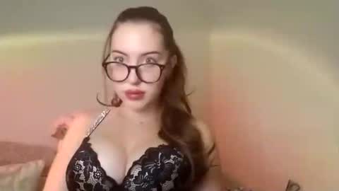 chitos_89 online show from October 29, 4:37 am