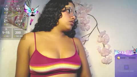 Snapshot of chleo_rosse chatting on January 7, 10:23 pm chleo_rosse online show from January 7, 10:23 pm