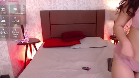 Chloe  online show from March 3, 11:38 am