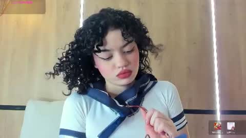 chloe online show from July 10, 11:35 am
