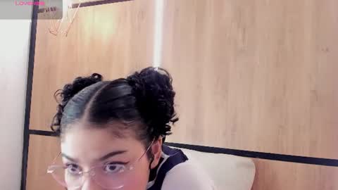 chloe online show from July 17, 12:12 pm