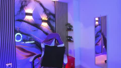 Snapshot of chloe_jacksonn chatting on June 2, 7:49 pm chloe_jacksonn online show from June 2, 7:49 pm
