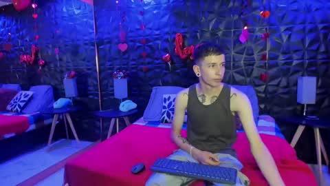 Snapshot of chloe_jakke chatting on February 17, 12:59 pm CHLOE AND JAKKE. online show from February 17, 12:59 pm