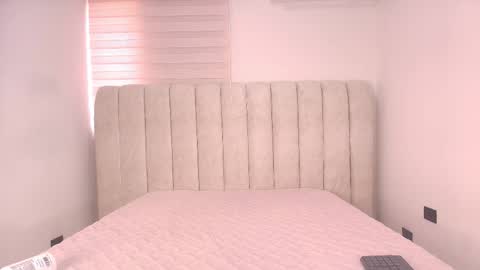 chloe_leroy online show from November 21, 11:53 am