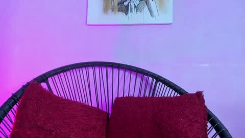 Snapshot of chloe_madisson chatting on February 5, 3:20 pm chloe online show from February 5, 3:20 pm