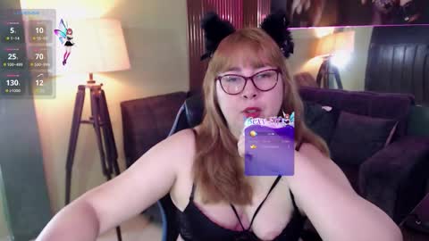 chloe_prg online show from December 15, 1:26 pm