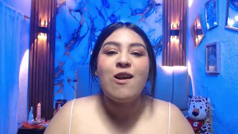 chloe_smith5 online show from March 7, 1:41 pm