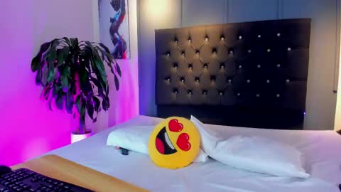 chloe_sterling online show from May 29, 7:34 pm