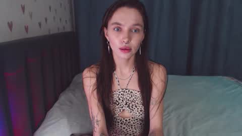 Chloe online show from November 12, 2:17 pm