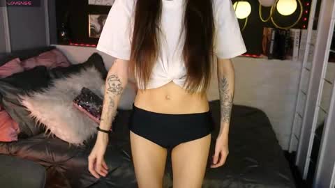 Chloe online show from April 8, 9:26 pm