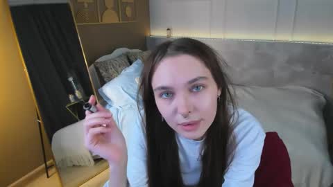Chloe online show from May 30, 2:14 pm