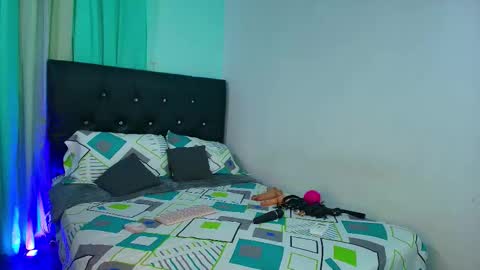 Lulu  online show from February 10, 7:07 pm