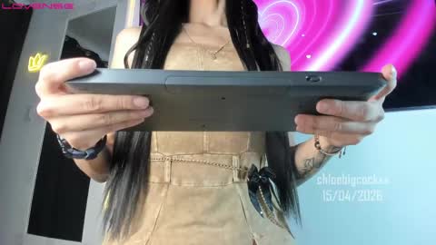 Im Chloe    independent account      online show from April 16, 3:40 am